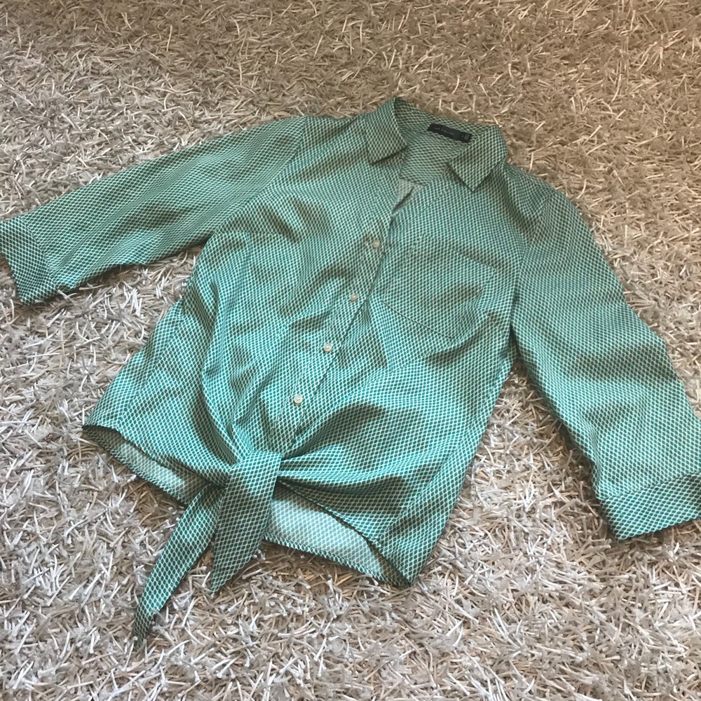 The Limited tie shirt S small like new
